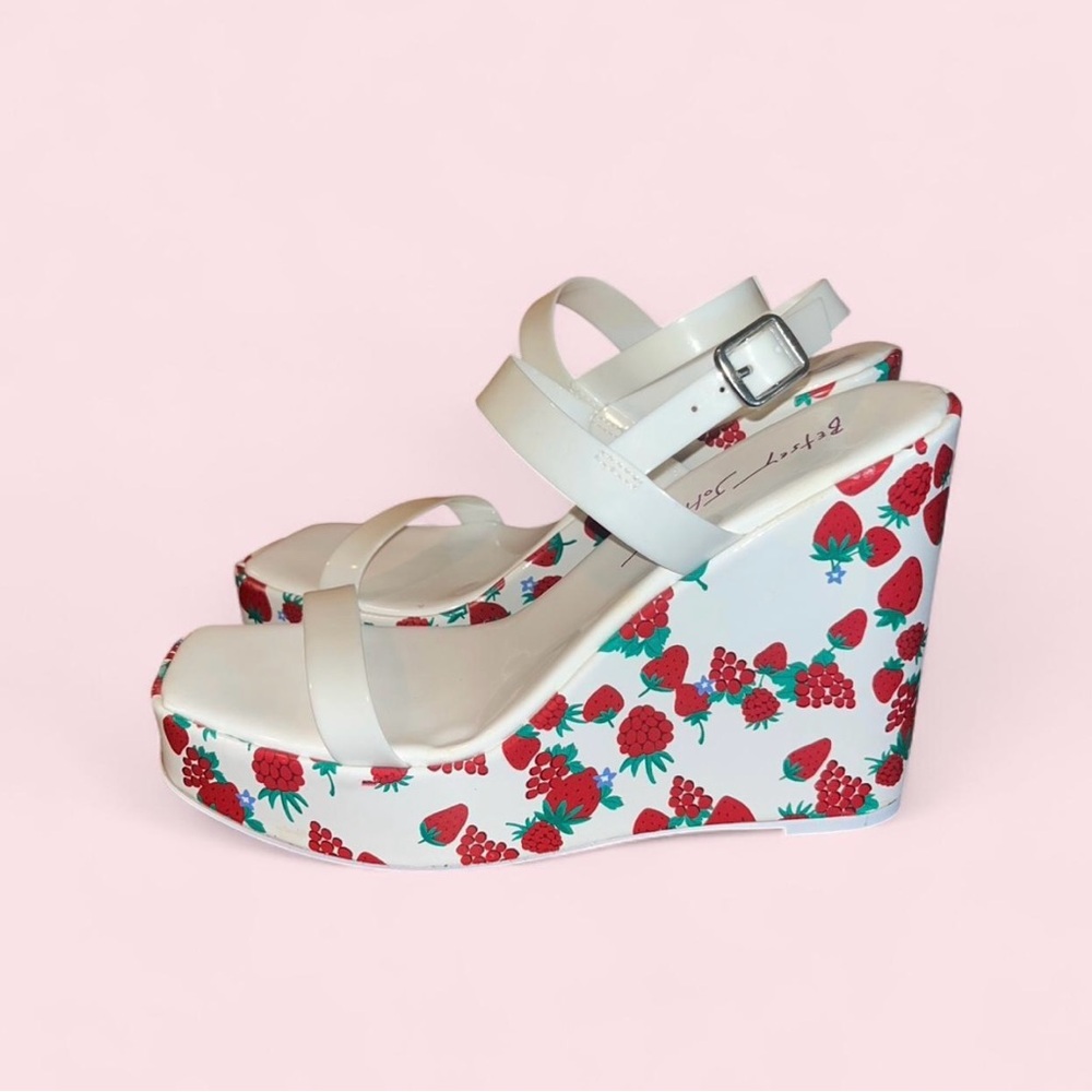 Stylish White Wedge Sandals with Strawberry Print